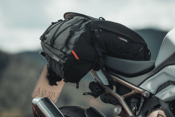 V7 IV 850 SPECIAL (2021 - 2022) pro cargobag tailbag | SW-MOTECH